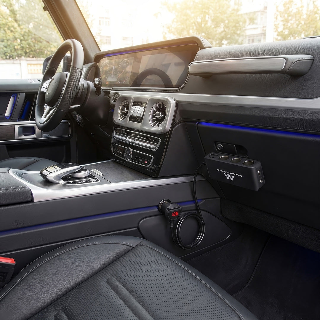 Rozdzielacz gniazda zapalniczki samochodowej Maclean, woltomierz, 3 gniazda zapalniczki, 2 porty z przodu 2 x 2.4A , 2 portu z boku 2 x 1A, max 120W, czarny, gumowany, MCE117