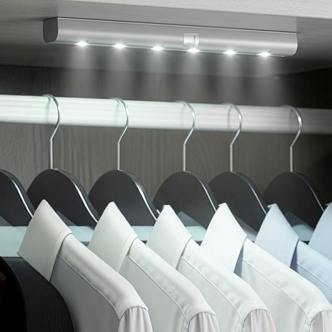 Lampka kuchenna podszafkowa 6LED Maclean, podłużna, z czujnikiem ruchu, 5xAAA, MCE123