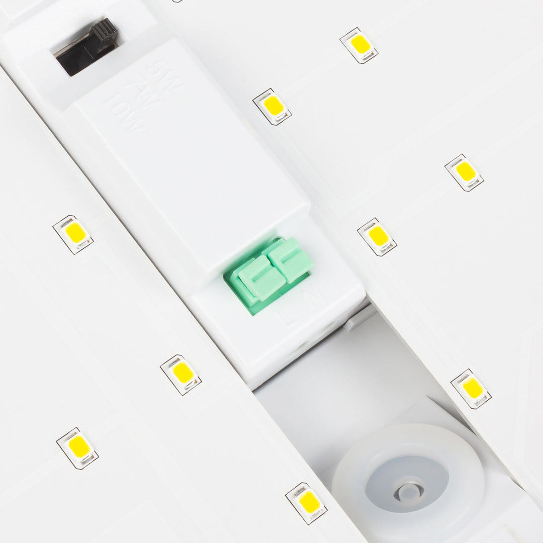 Lampa LED Maclean, numer domu, z czujnikiem zmierzchowym, biała, maks 10W, IP65, barwa neutralna (4000K), maks 1000lm, MCE292 W