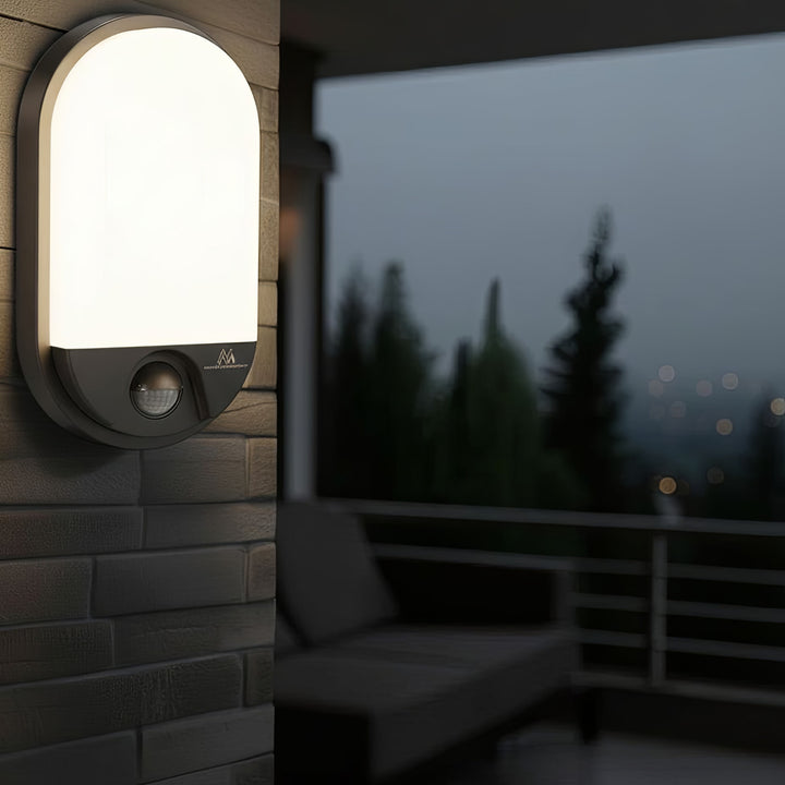 Lampa LED z czujnikiem ruchu na podczerwień MCE340 GR 1100lm 15W IP54 Maclean Energy kolor szary, kolor barwowy naturalny biały (4000K)