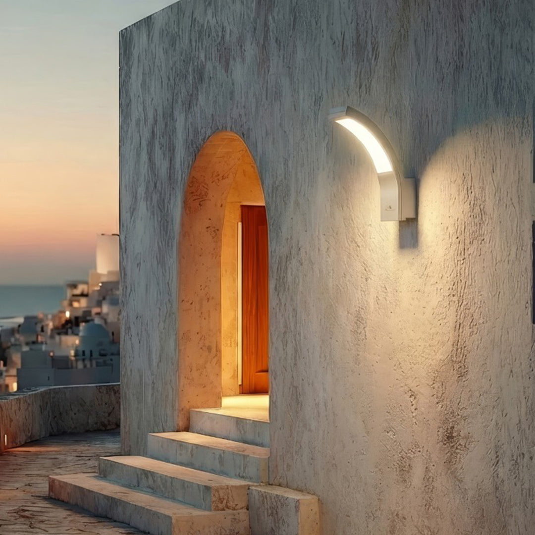 Lampa elewacyjna LED MCE343 SV 800lm 10W IP54 Maclean Energy kolor srebrny, kolor barwowy naturalny biały (4000K)