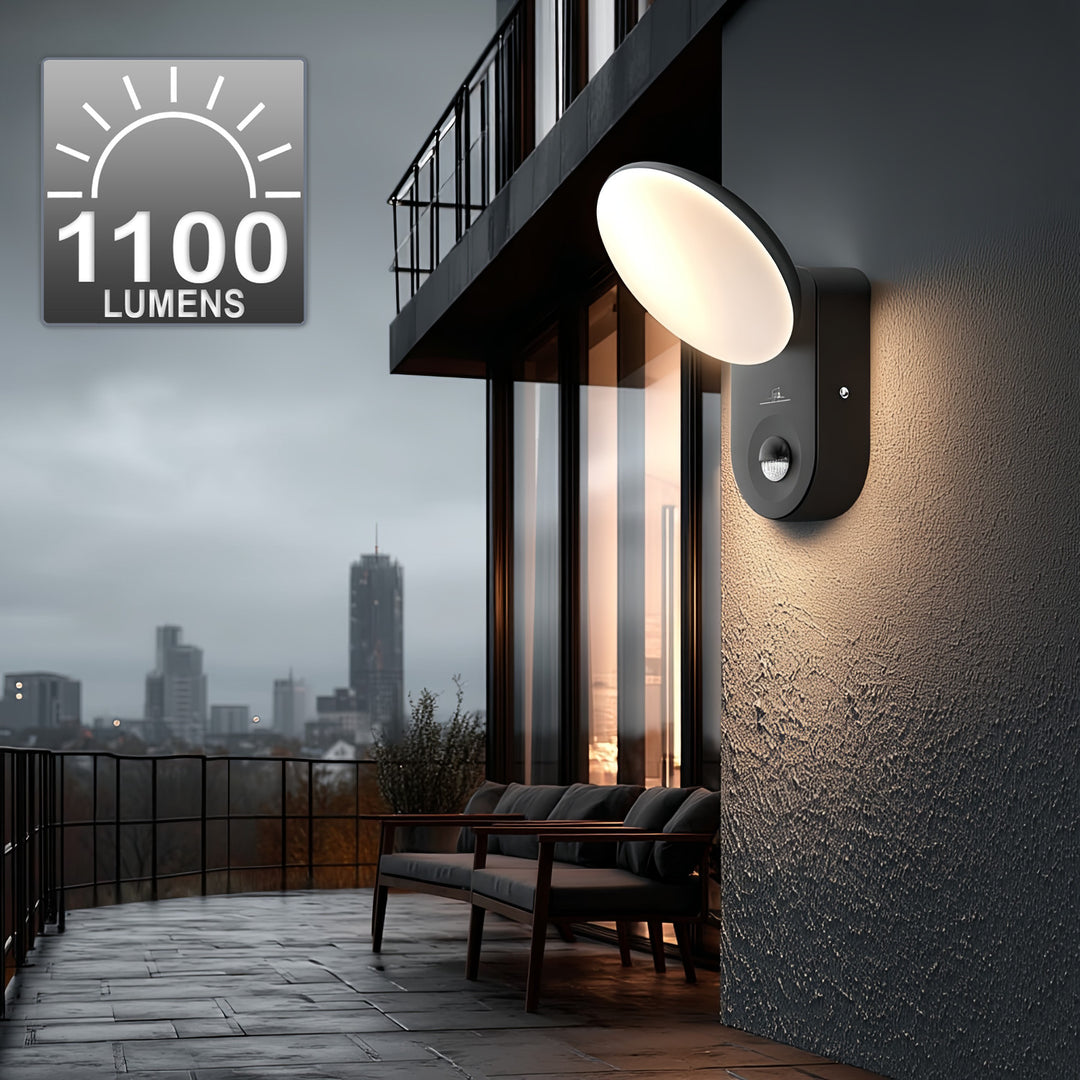 Ścienna lampa LED z czujnikiem PIR Maclean Energy MCE367 - PC+ALU, 15W (1100lm) Neutral White 4000K IP65 szara