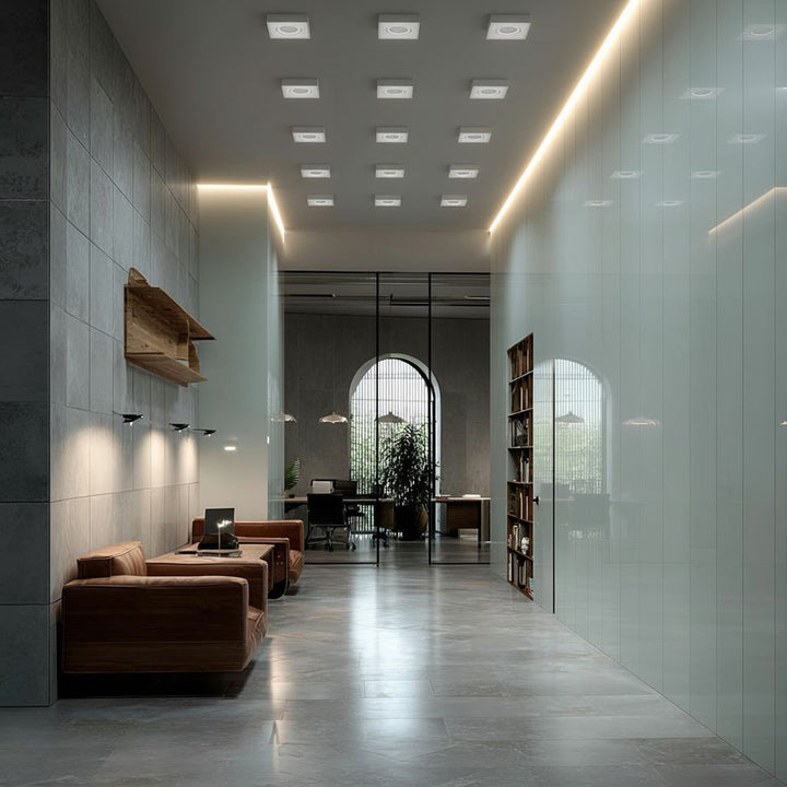 Punktowa oprawa sufitowa Maclean, dla źródeł światła MR16/GU10, kolor biały, 94x94x32mm, kwadratowa, alu, MCE464 W