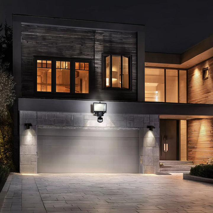 Solarny naświetlacz LED z czujnikiem ruchu Maclean Energy IP44, 6W, 360lm, 6000K zimna biała, akumulator Li-ion 2400 mAh, 5,5V DC MCE442