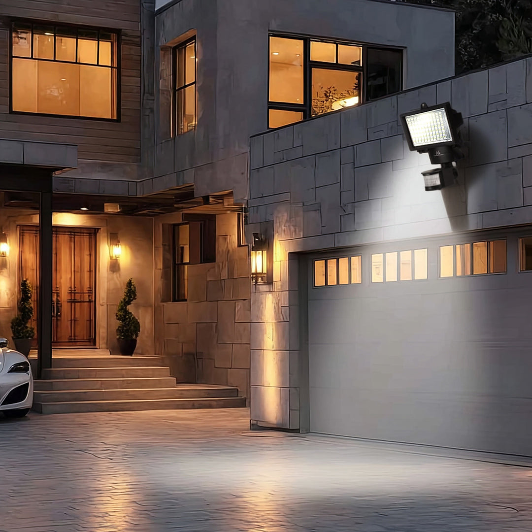 Solarny naświetlacz LED z czujnikiem ruchu Maclean Energy IP44, 6W, 360lm, 6000K zimna biała, akumulator Li-ion 2400 mAh, 5,5V DC MCE442