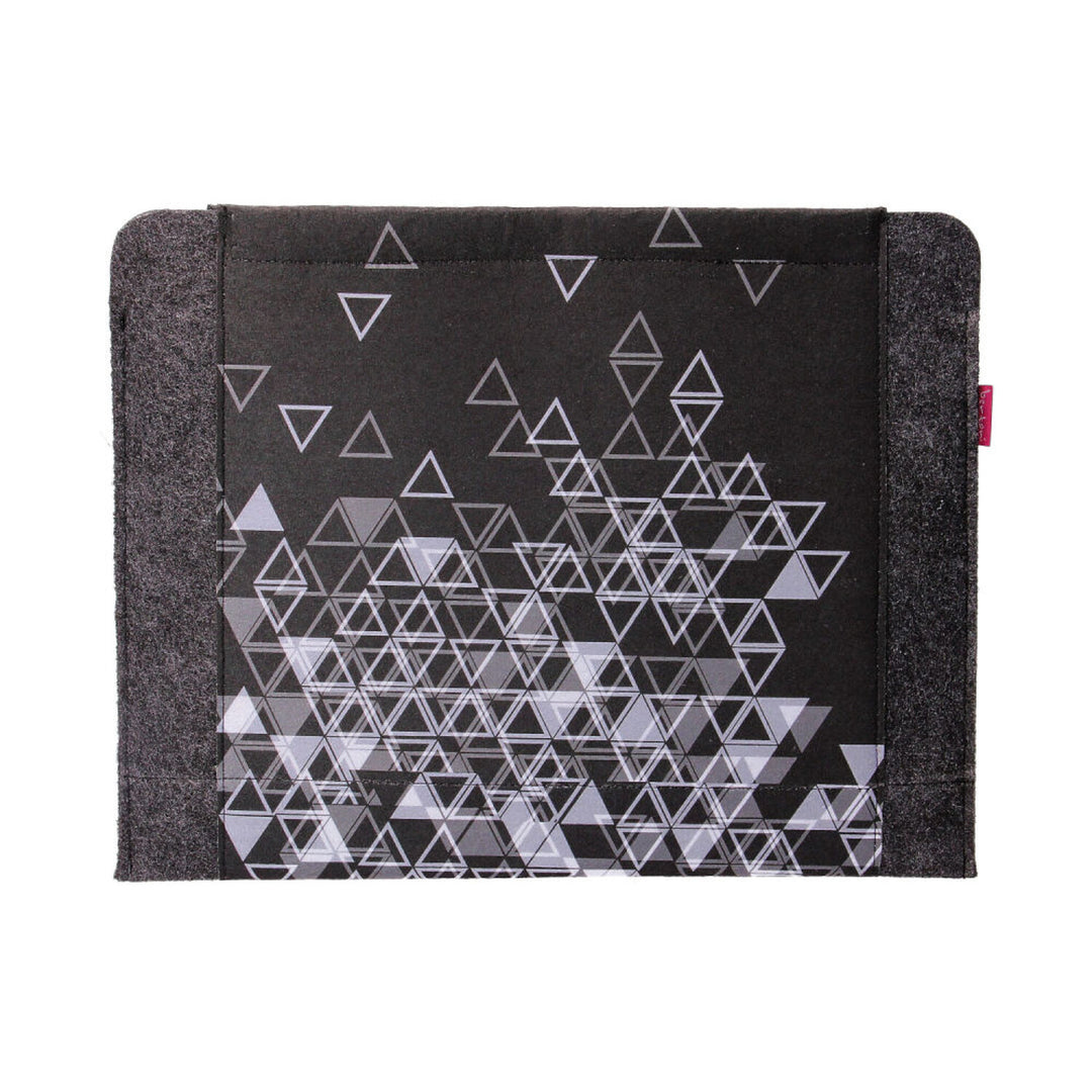 Etui na laptopa notebooka o przekątnej 11'', wykonane z ekologicznego filcu, wzór nadruku Triangle