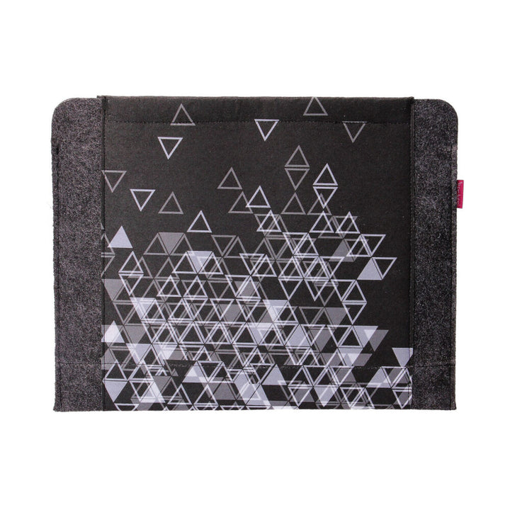 Etui na laptopa notebooka o przekątnej 11'', wykonane z ekologicznego filcu, wzór nadruku Triangle