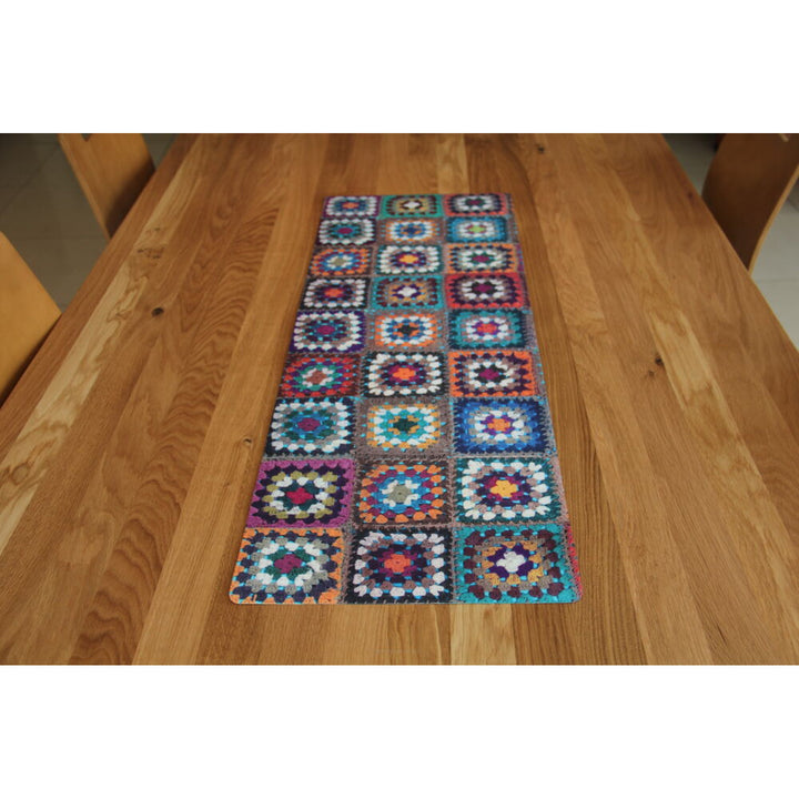 Bieżnik Bertoni, stołowy, ekologiczny filc, wymiary 95x33cm, wzór nadruku Frania