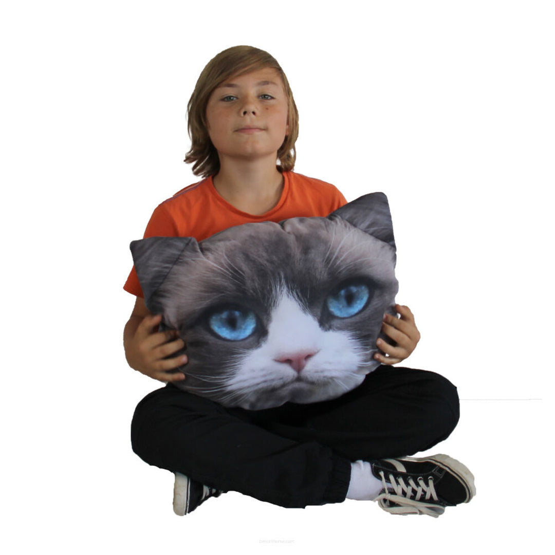 Poduszka dekoracyjna Bertoni Kot Daisy 30x45 cm, welur, nadruk kota, wkład antyalergiczny