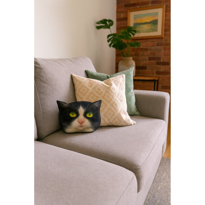 Poduszka dekoracyjna Bertoni Kot Panda 30x45 cm, welur, nadruk kota, wkład antyalergiczny