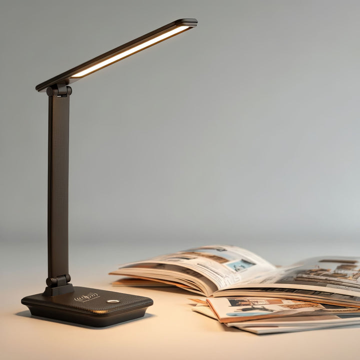 Lampka biurkowa LED Maclean, max. 9W, 220-240V AC, możliwość zmiany barwy, ściemnialna, ładowarka bezp., 450lm, MCE616 B