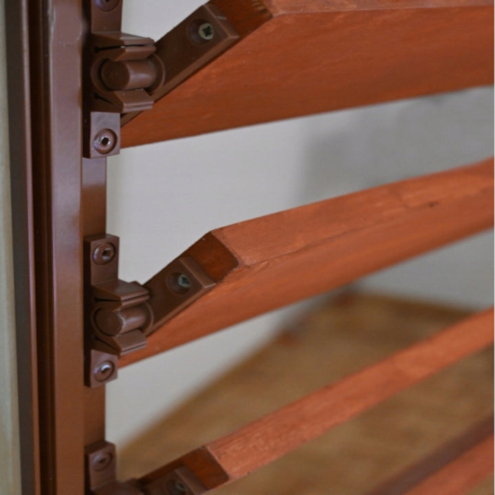 Uchwyt - zatrzask do drzwi moskitier mebli - biały ( opak - 10 szt )