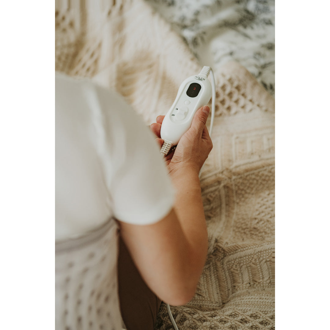 Pas grzewczy na lędźwie Adler, 4 ustawienia temperatury, moc 100W, pilot LCD, AD 7437