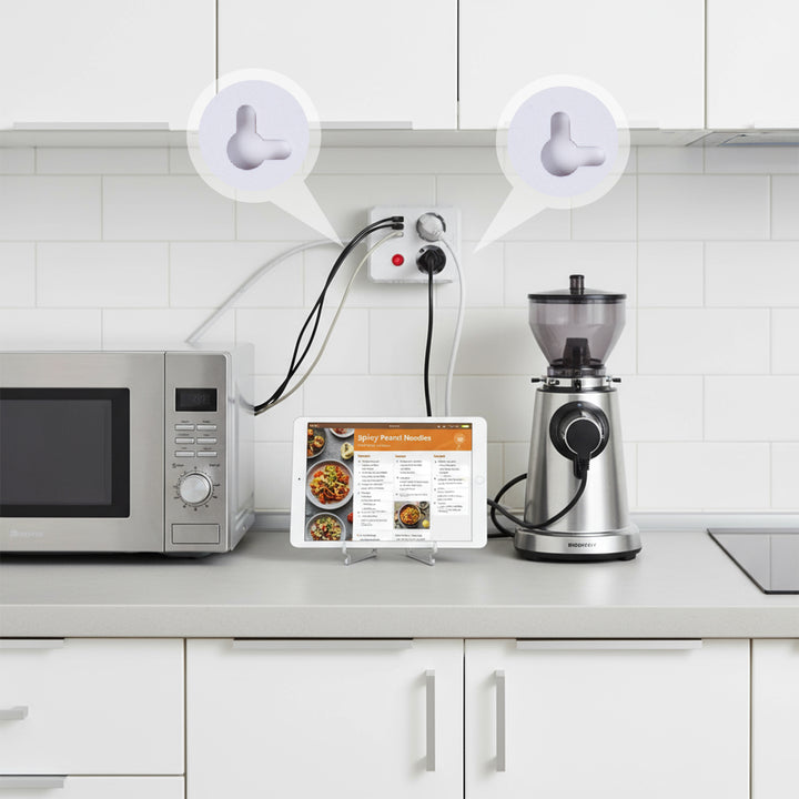 Listwa zasilająca Maclean, przedłużacz 2 gniazda + 3xUSB, 110-240V AC 50/60Hz, 2.1A max 2500W, 1.5m, biała, MCE387 W