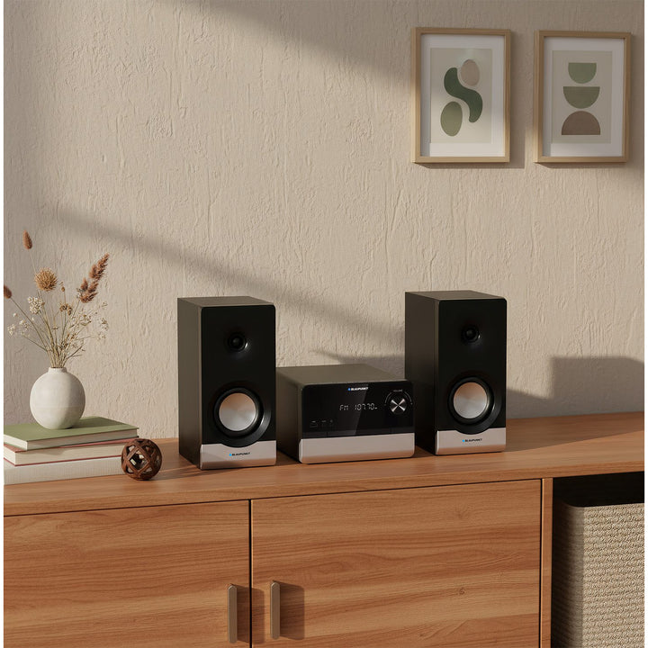 Mikrowieża Blaupunkt, CD, USB, radio FM, Bluetooth, pilot do sterowania, zegar z funkcją alarmu, MS40.2BT