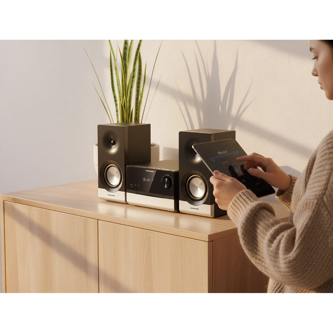 Mikrowieża Blaupunkt, CD, USB, radio FM, Bluetooth, pilot do sterowania, zegar z funkcją alarmu, MS40.2BT