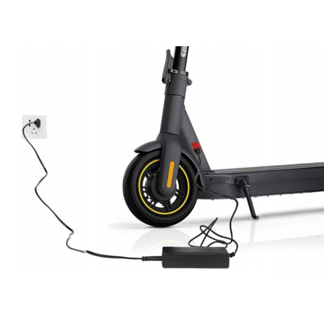 Ładowarka sieciowa uniwersalna do hulajnóg i pojazdów elektrycznych Lextool, 54,6V 2A, 6 wtyków DC, LXG95