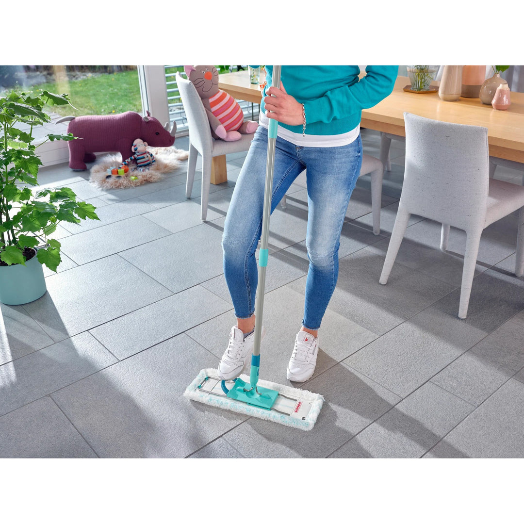 Zestaw Profi Leifheit, mop oraz wiadro na kółkach, wyciskanie stopą, łatwe opróżnianie, pojemność 8L, nakładka Micro duo, 55096