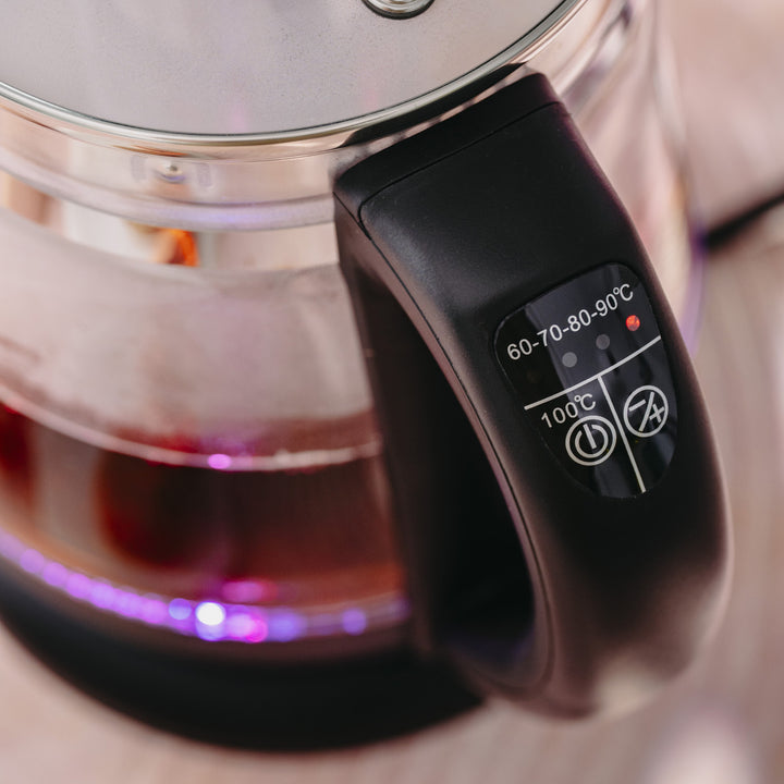 Czajnik szklany 1,5 L z zaparzaczem i regulacją temperatury 2200W LED 60–100°C Adler AD 1299 black