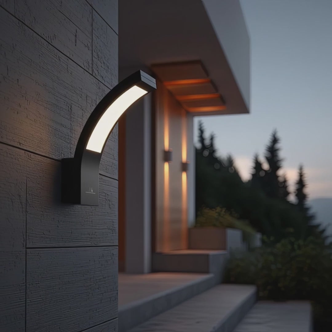 Lampa elewacyjna LED MCE343 B 800lm 10W IP54 Maclean Energy kolor czarny, kolor barwowy naturalny biały (4000K)