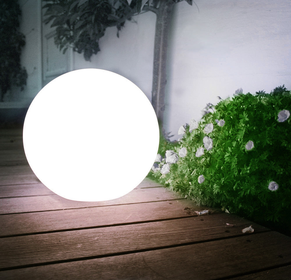Solarna lampa GreenBlue, wolnostojąca, ogrodowa, kula 25x25x58cm, bialy LED, GB166