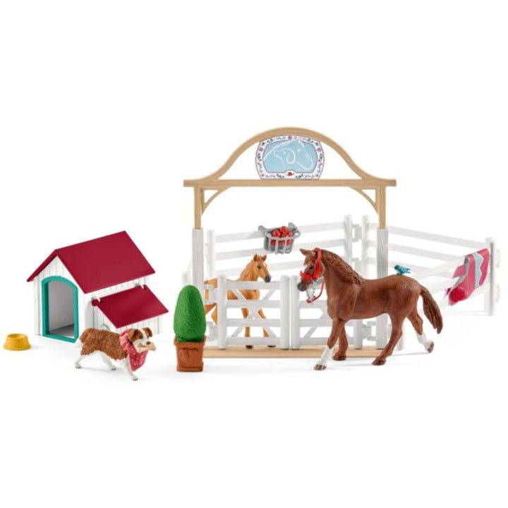 Zestaw Schleich Horse Club 42458 Zagroda z końmi, psem i budą