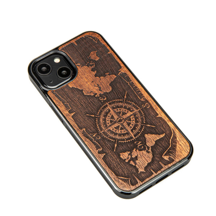DREWNIANE ETUI IPHONE 13 RÓŻA WIATRÓW MERBAU WYSOKIEJ JAKOŚCI