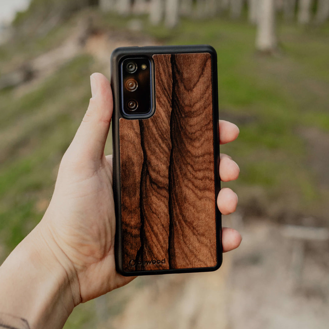 DREWNIANE ETUI IPHONE 13 ZIRICOTE WYSOKIEJ JAKOŚCI