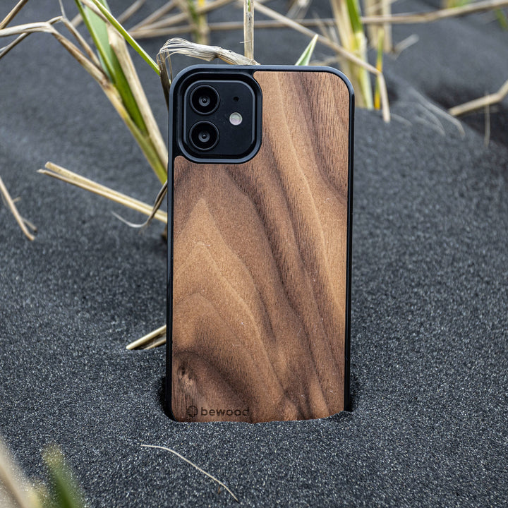 DREWNIANE ETUI IPHONE 13 MINI ORZECH AMERYKAŃSKI WYSOKIEJ JAKOŚCI
