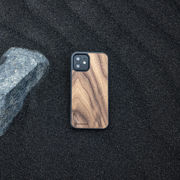 DREWNIANE ETUI IPHONE 12 MINI ORZECH AMERYKAŃSKI WYSOKIEJ JAKOŚCI
