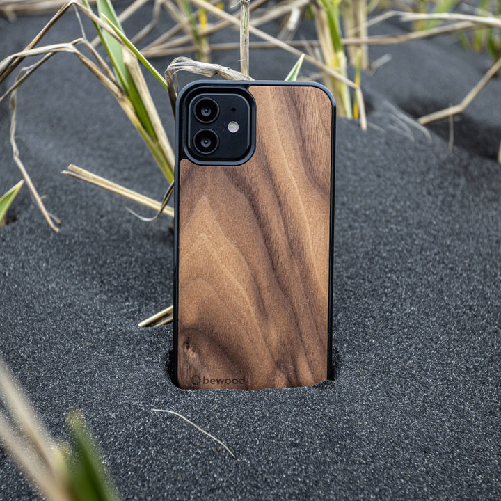 DREWNIANE ETUI IPHONE 12 PRO MAX ORZECH AMERYKAŃSKI