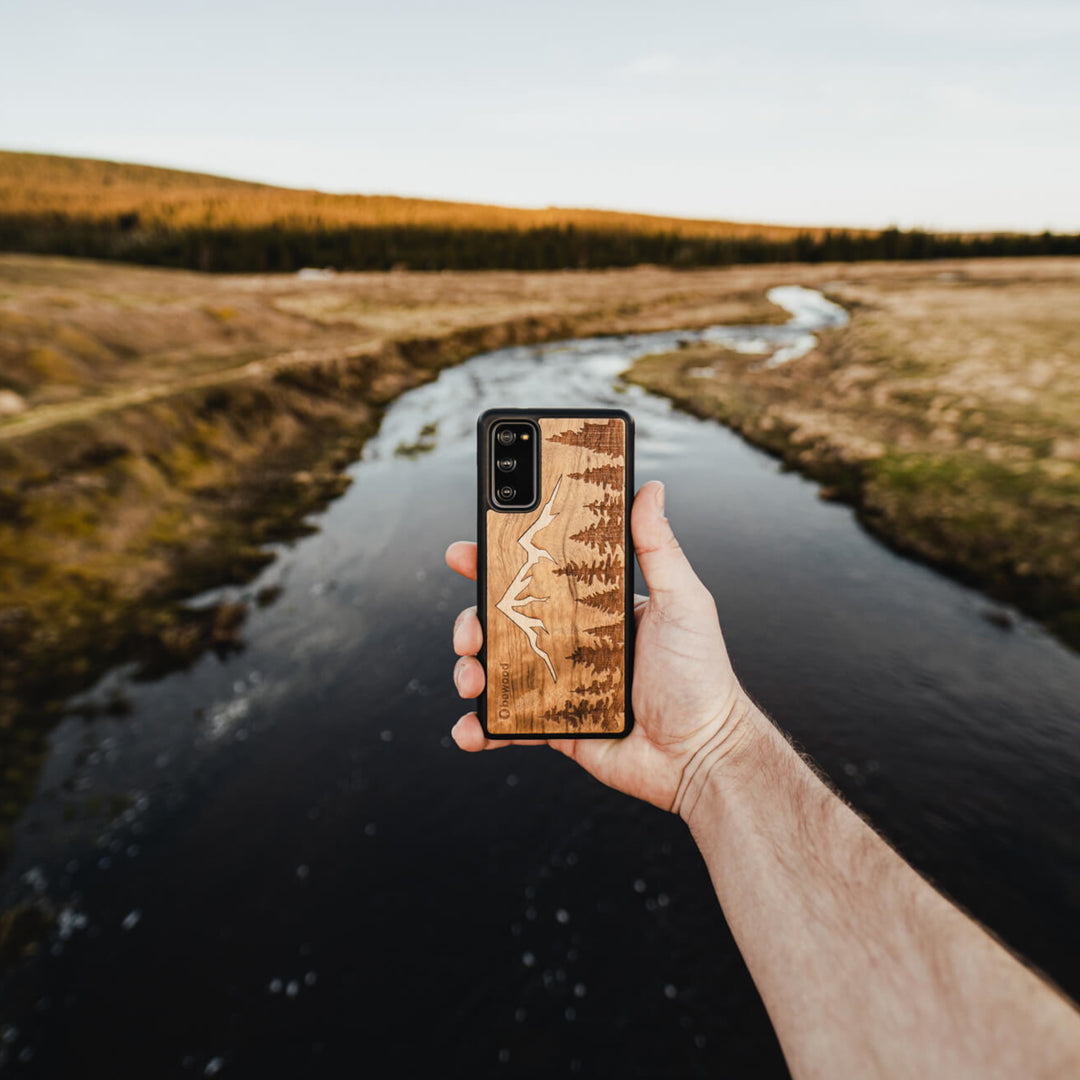 DREWNIANE ETUI IPHONE 12 MINI GÓRY IMBUIA WYSOKIEJ JAKOŚCI