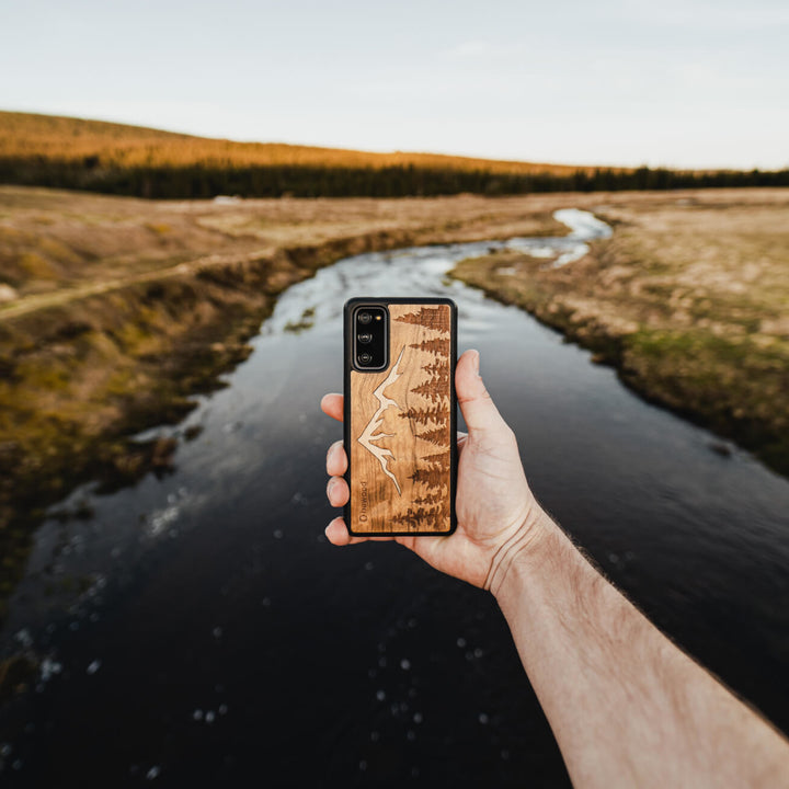 DREWNIANE ETUI IPHONE 12 PRO MAX GÓRY IMBUIA WYSOKIEJ JAKOŚCI