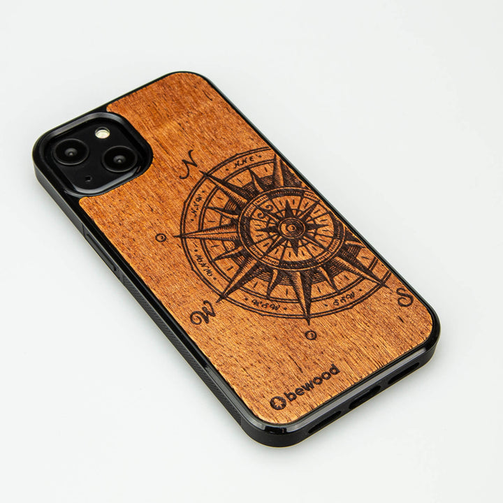 DREWNIANE ETUI IPHONE 13 TRAVELER MERBAU WYSOKIEJ JAKOŚCI