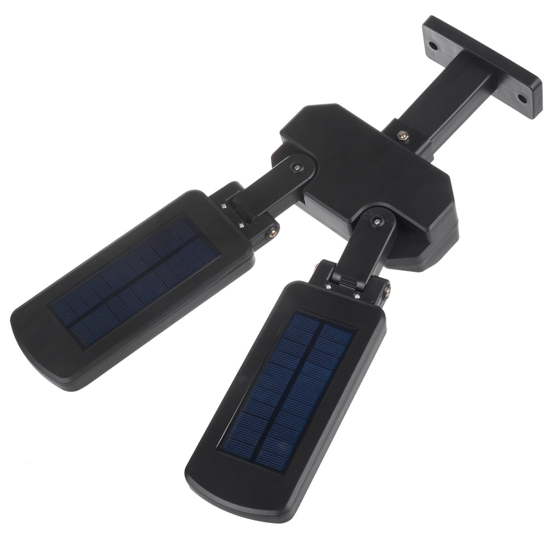 Solarna lampa uliczna LED z czujnikiem ruchu i pilotem Maclean IP54, 5W, 2x450lm, 6500K, Li-ion 2400 mAh, 3 tryby pracy MCE447